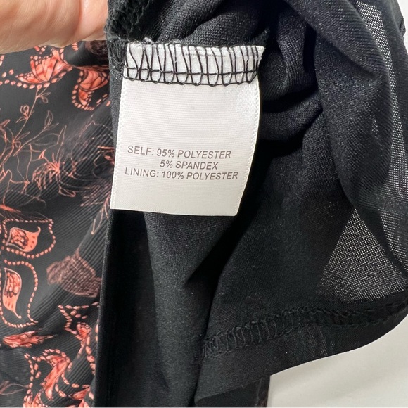 Jane & Delancey Mesh Floral Top - Picture 4 of 4